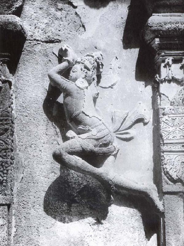 Durga and the demon.  Mahisasaramardini-cave Mahabalipuram, unknow artist